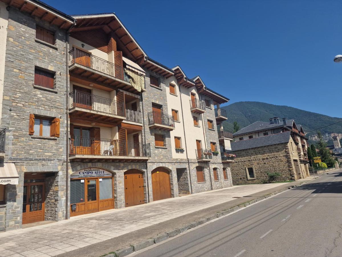 Valdi-Biescas Appartement Buitenkant foto