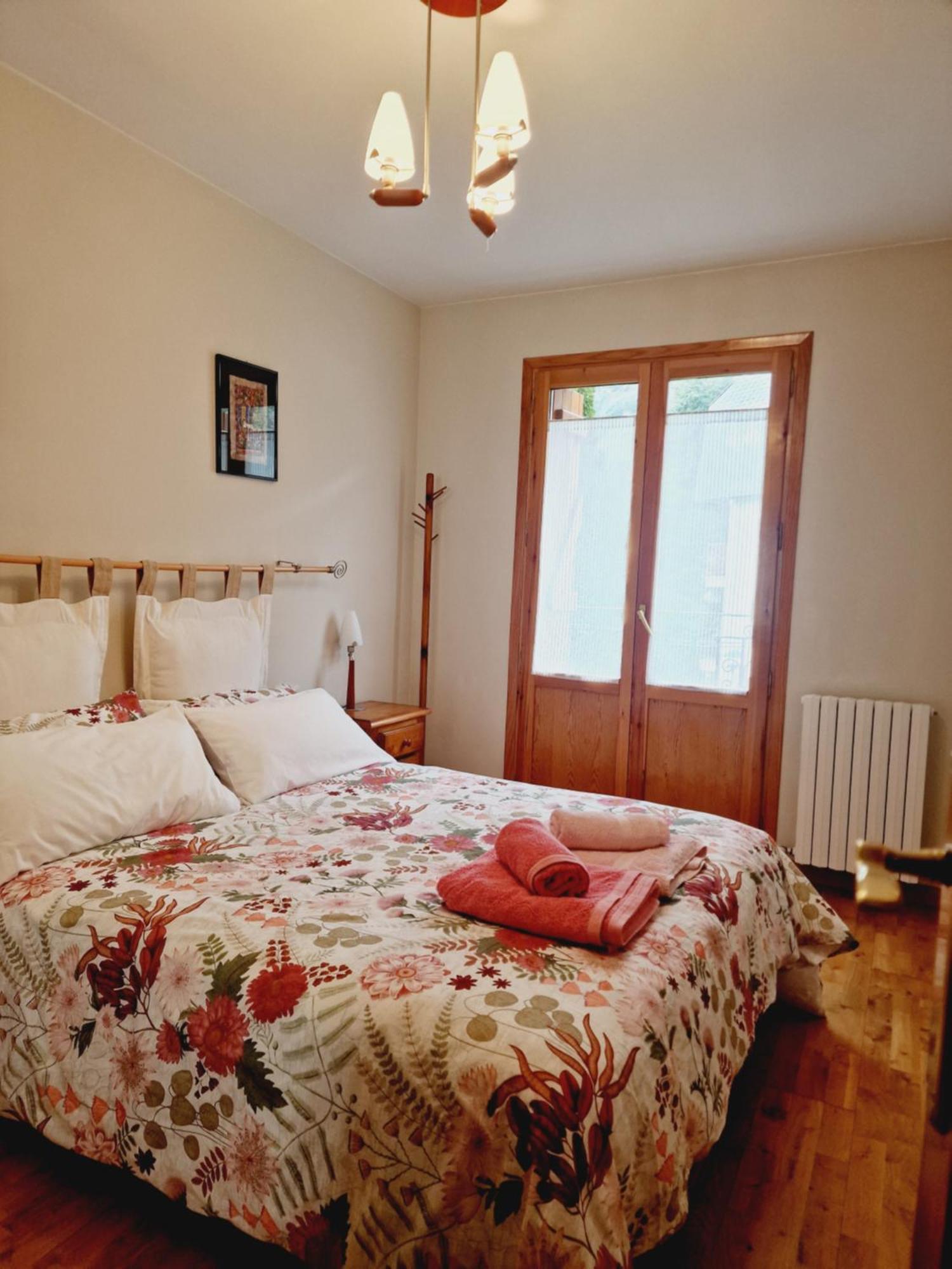 Valdi-Biescas Appartement Buitenkant foto