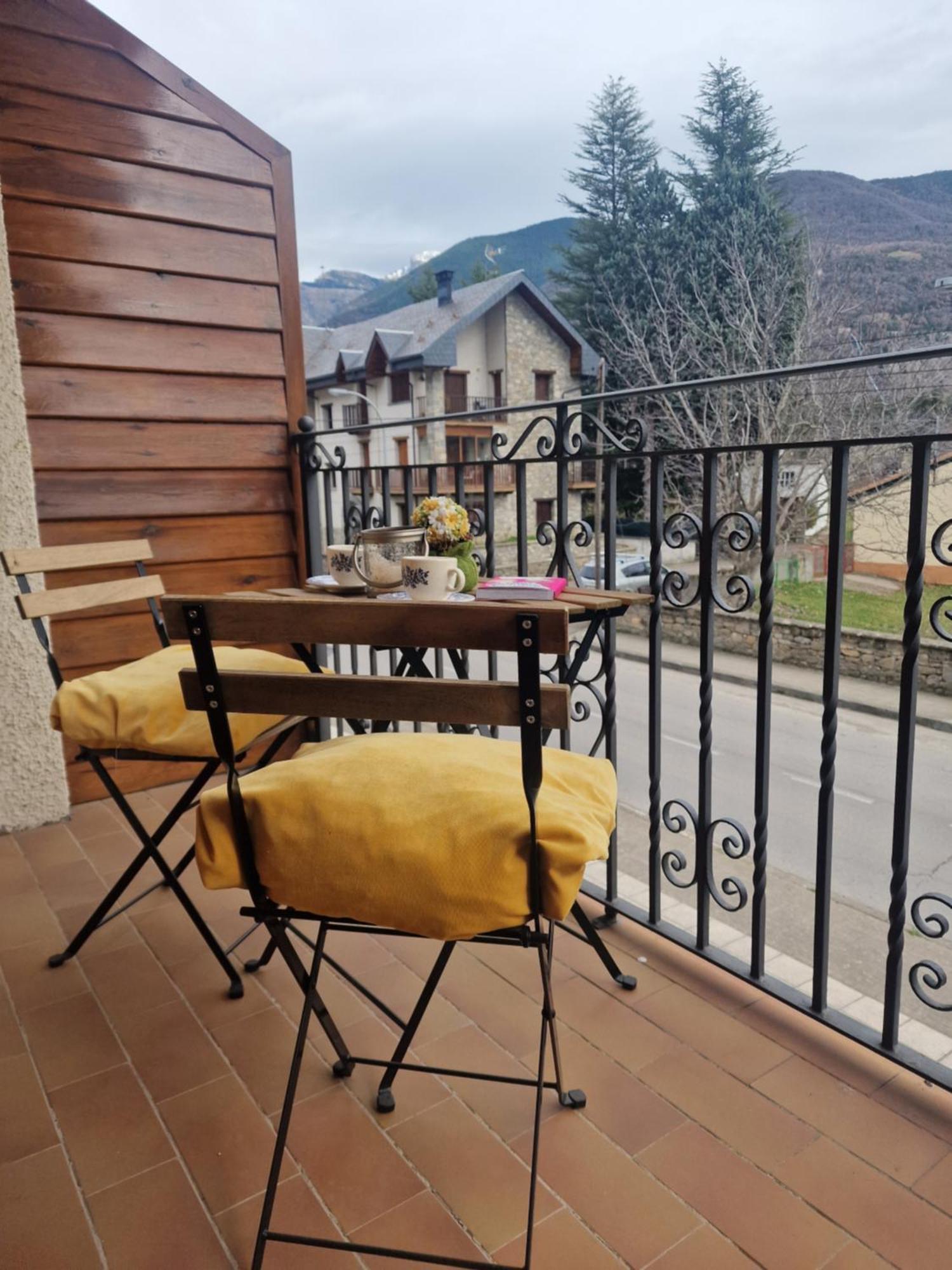Valdi-Biescas Appartement Buitenkant foto